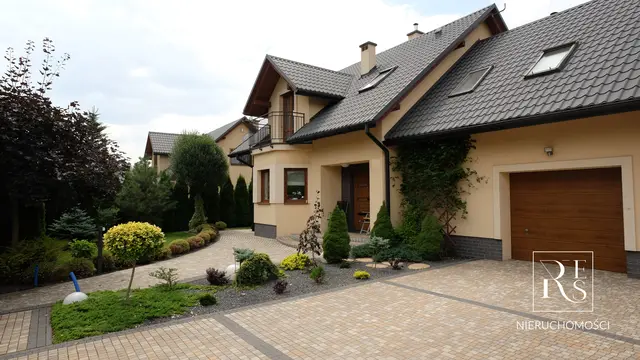  Funkcjonalny dom jednorodzinny, 170m2, 10a!!