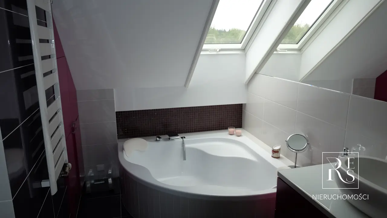  Funkcjonalny dom jednorodzinny, 170m2, 10a!!