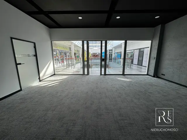 Lokal do wynajęcia /  Centrum handlowe / 129 m² /  