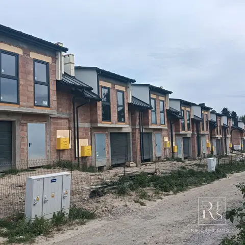 Gotowa szeregówka 100m², garaż, ogród, Zwięczyca-Rzeszów