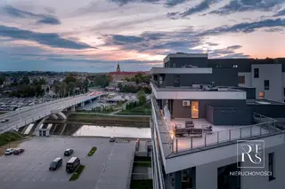 Dwupoziomowy apartament w centum miasta, duży taras, panorama Rzeszowa!! - zdjęcie 11