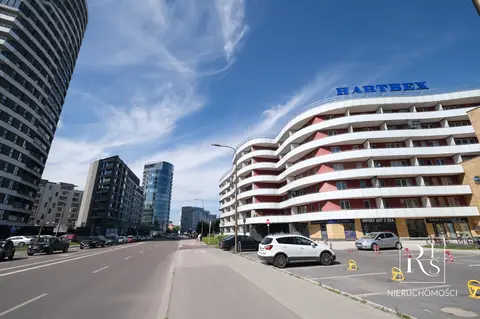 19 m²; Centrum miasta; Parter, Wejście z chodnika !!!